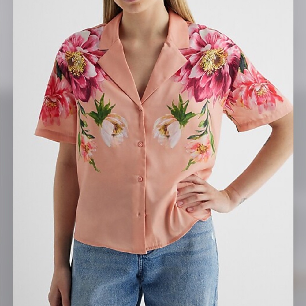 Express floral boxy button up top